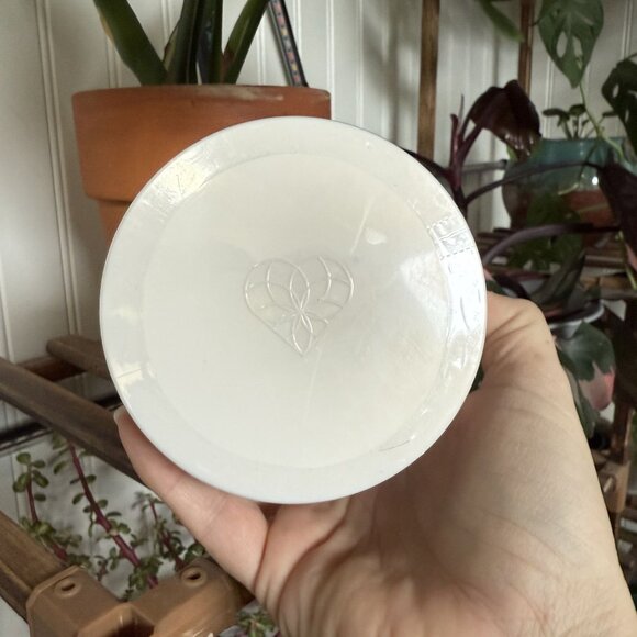 The Body Firm Crepe Erase Body Repair Treatment 10 oz Sealed - Picture 3 of 4